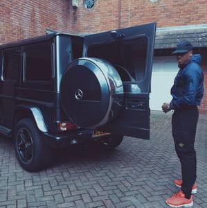 Meet your Posher, Asemota